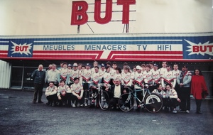 1 JOUR  1 SOUVENIR &quot;RETRO&quot; ANNÉE 1990-1991 