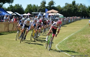 62c99112c7a5e_GalaCyclistesurlevlodromeenherbedeChampagnolles172.jpg