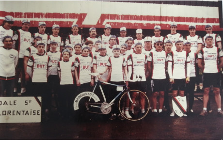 1 JOUR 1 SOUVENIR &quot;RETRO&quot; ANNEE 1987