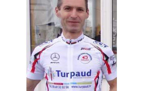 BORN TO RIDE 2020 PAR SEBASTIEN BICHON